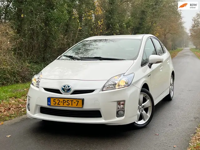 Toyota Prius 1.8 Aspiration | Topstaat + Cruise + Clima Nu € 9.