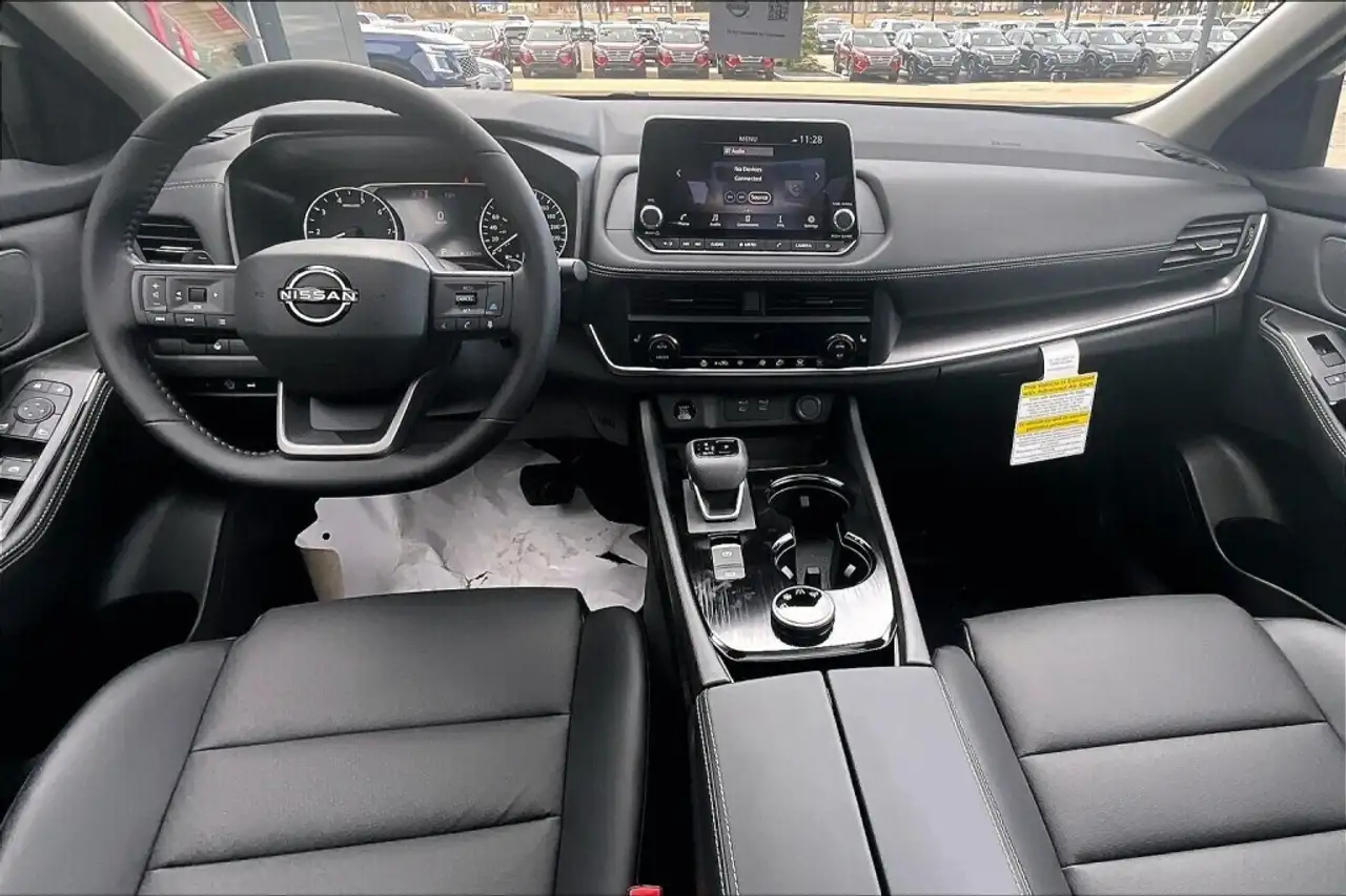 Nissan Rogue снимка Nissan Rogue