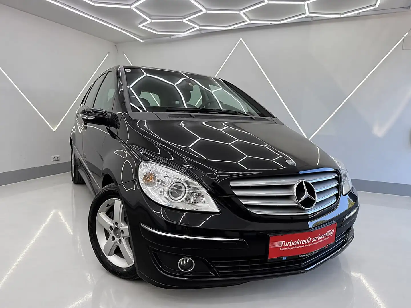 Mercedes-Benz B 200 CDI Aut. /Gepflegt/ Schwarz - 2