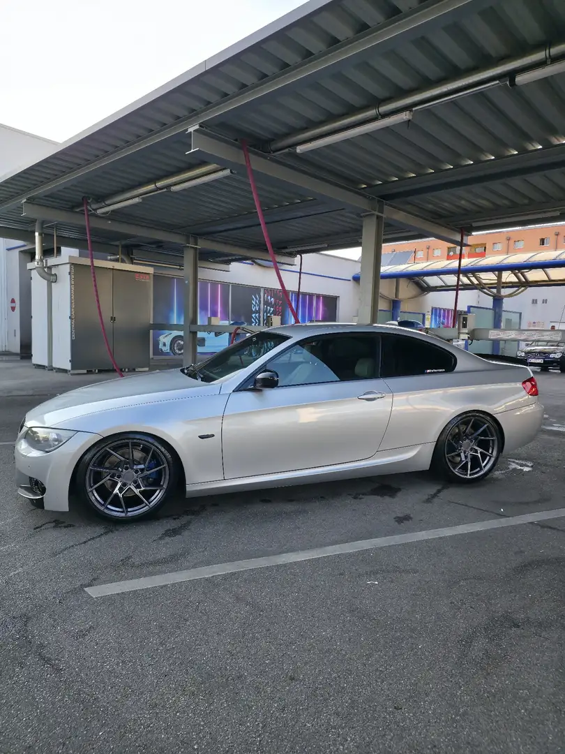 BMW 325 325d Coupé Aut. - 2