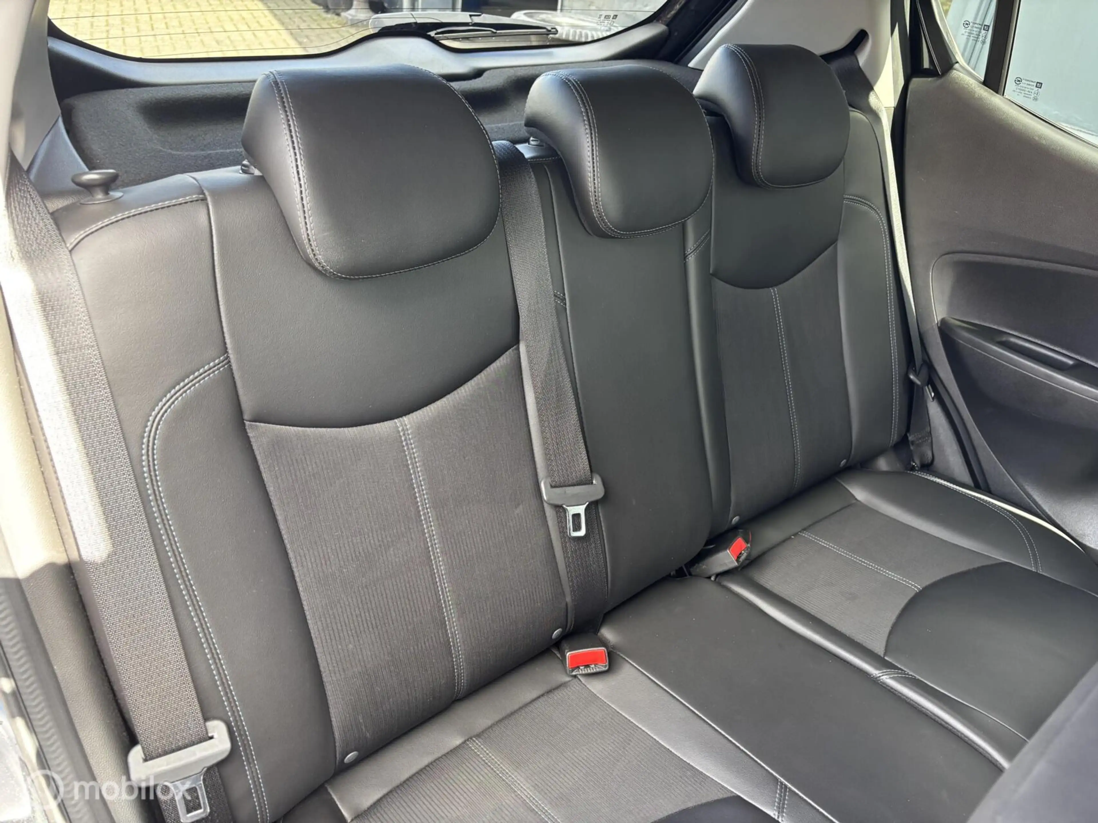 Opel Karl 1.0i Cosmo ECC Cruise LMV PDC Bl.tooth Privacy gla — photo 7