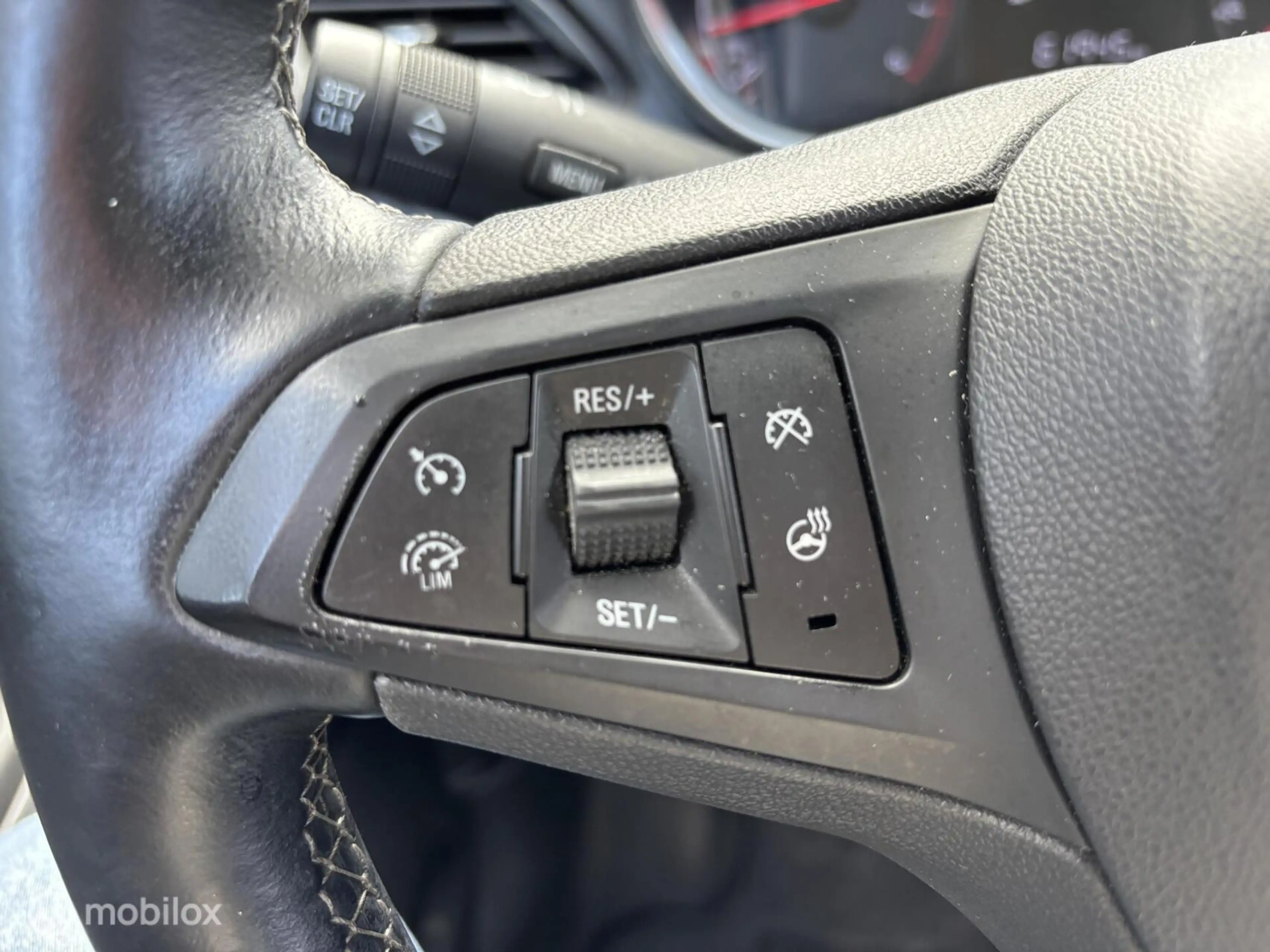 Opel Karl 1.0i Cosmo ECC Cruise LMV PDC Bl.tooth Privacy gla — photo 13
