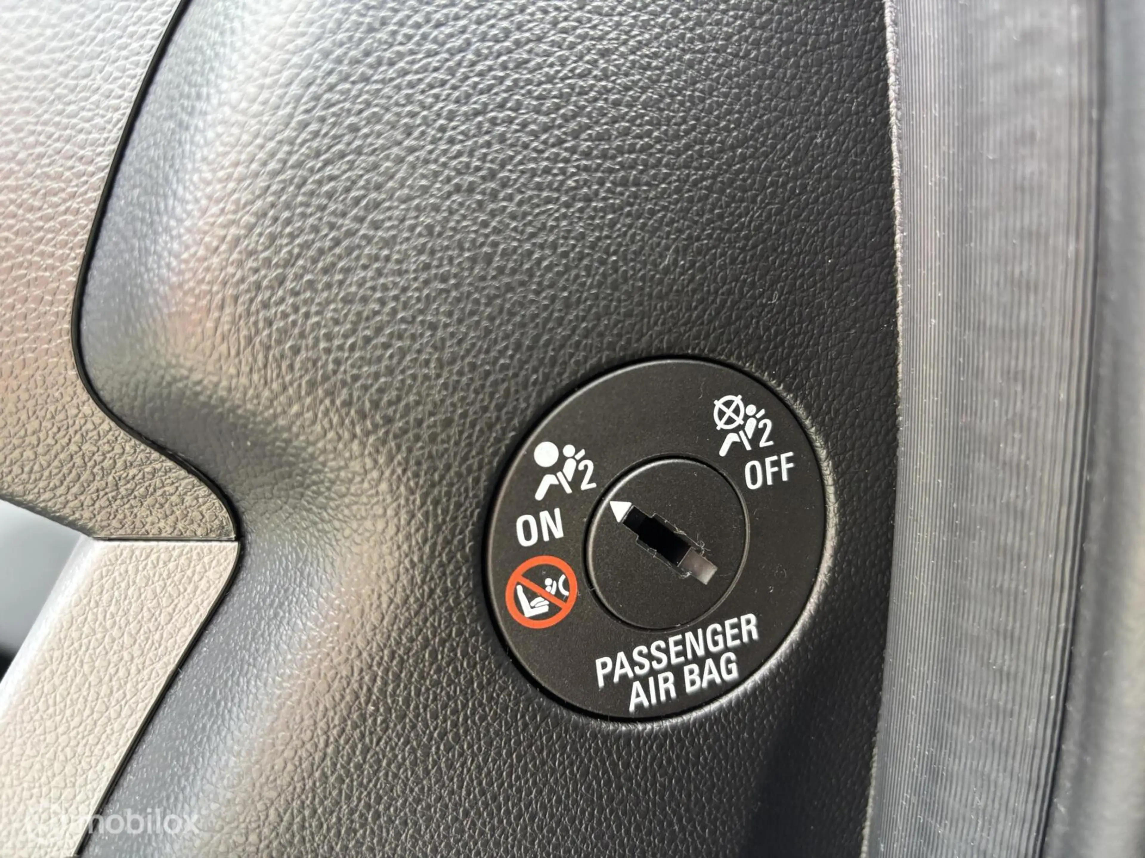 Opel Karl 1.0i Cosmo ECC Cruise LMV PDC Bl.tooth Privacy gla — photo 20