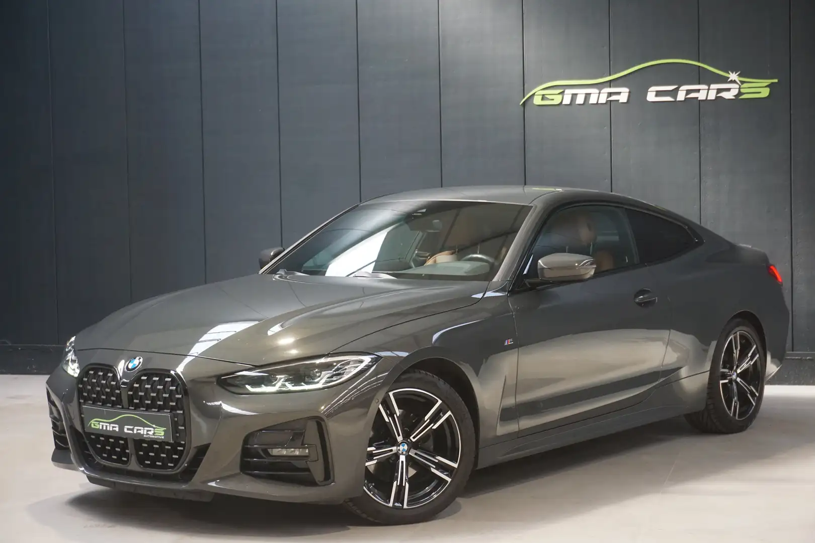 BMW 420 iA Coupe Benzine M Pack-Nav-Leder-Camera-Garantie Grijs - 1