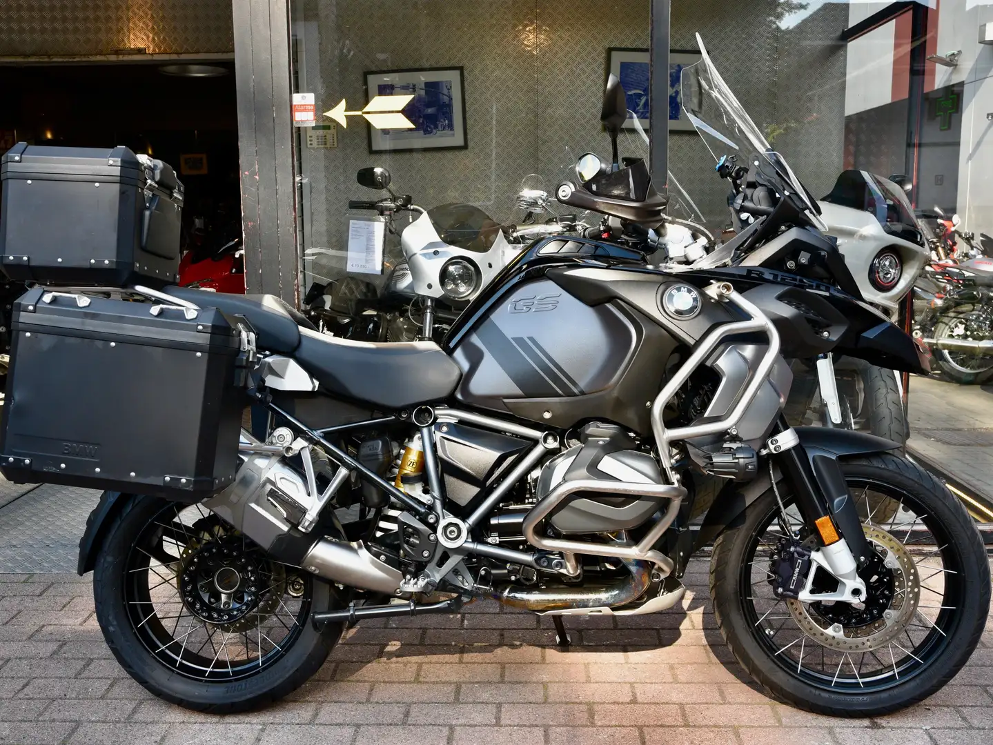 BMW R 1250 GS Adventure Černá - 2