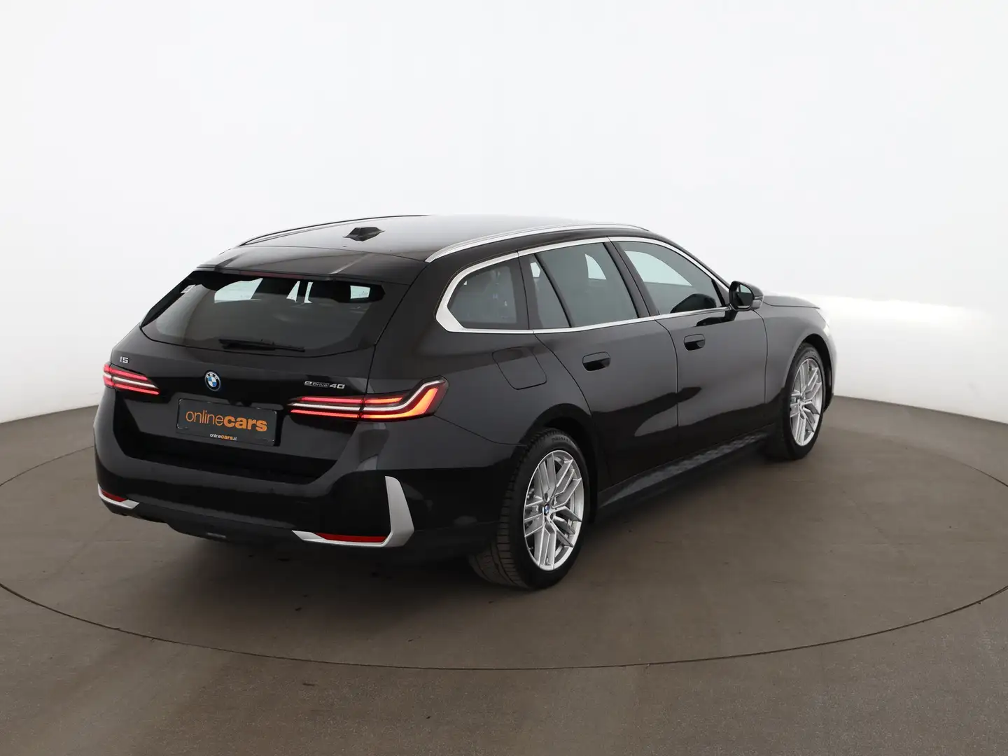 BMW i5 Touring eDrive40 Aut LED LEDER H/K NAVI MEMORY Schwarz - 2