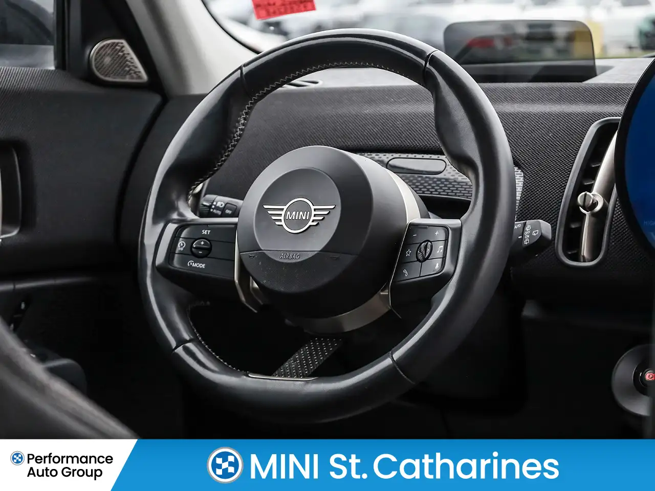 MINI Countryman снимка MINI Countryman