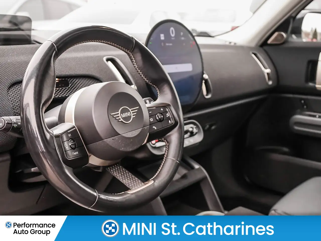 MINI Countryman снимка MINI Countryman