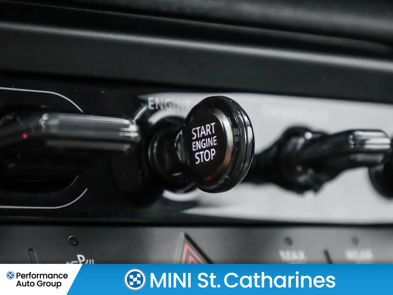 MINI Countryman снимка MINI Countryman