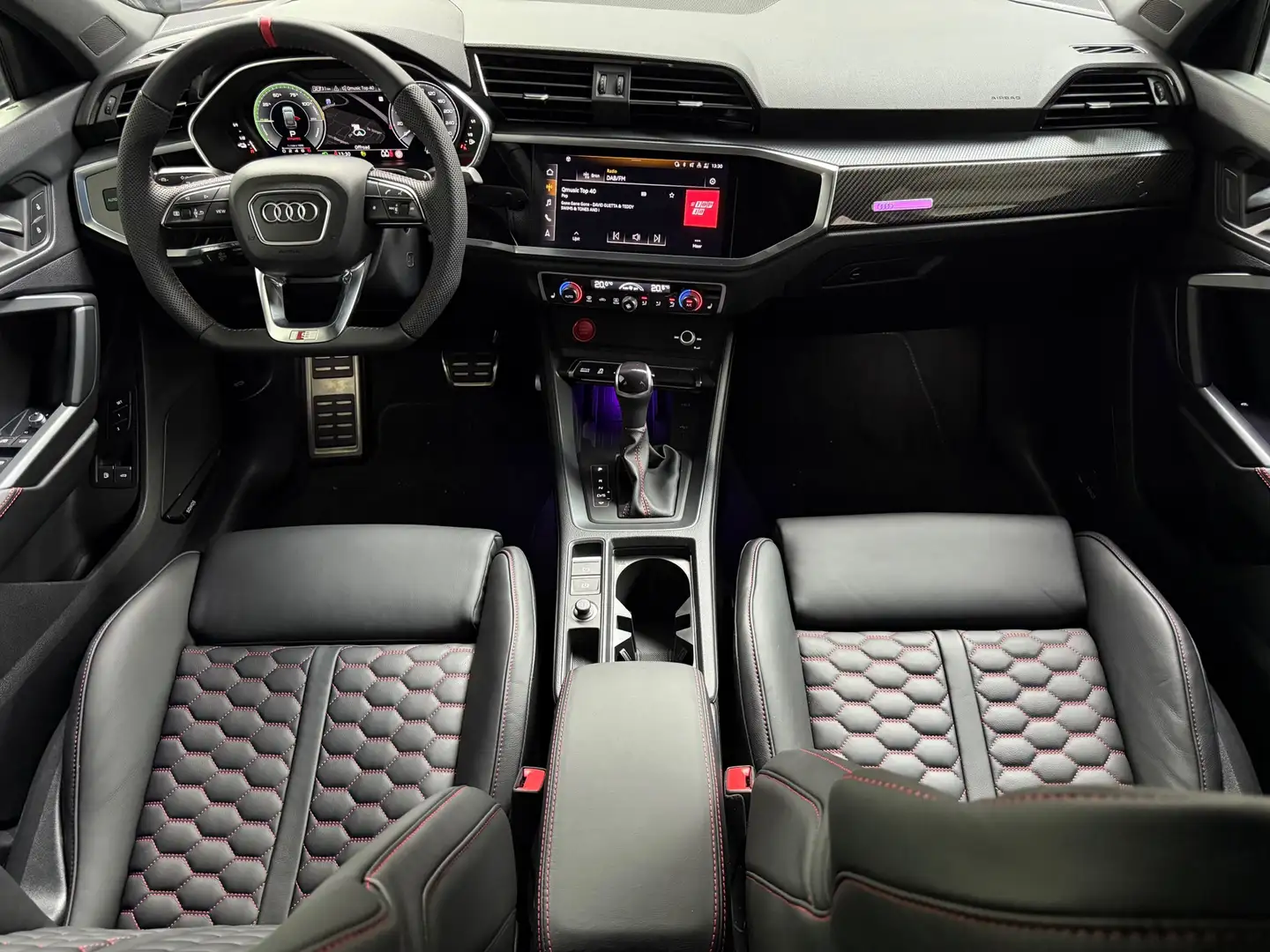 Audi Q3 Sportback 45 TFSI e 3 x S Line ACC Pano Sfeer RS 3 Gris - 2