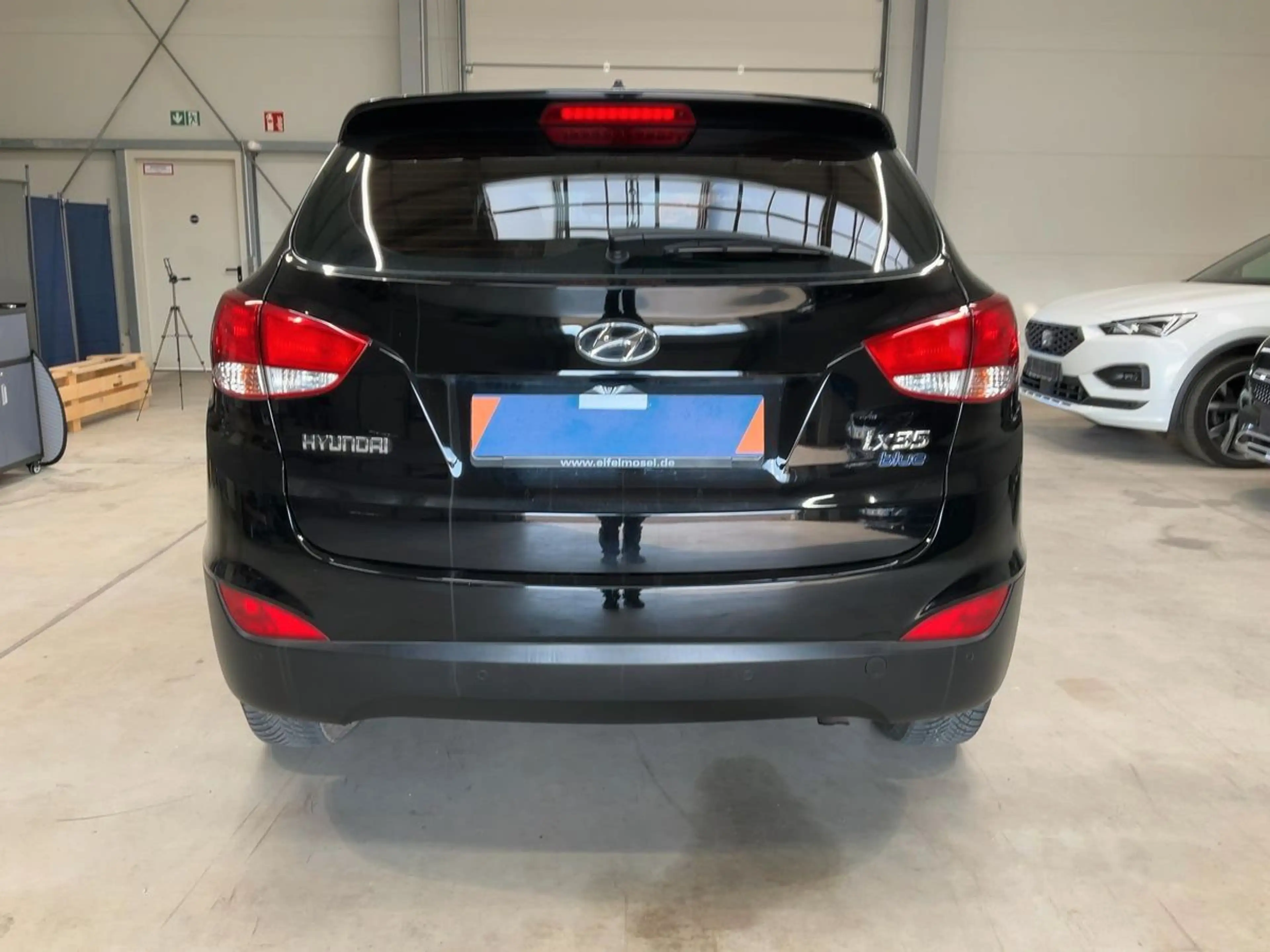 Hyundai iX35 blue Finale 2WD — photo 7