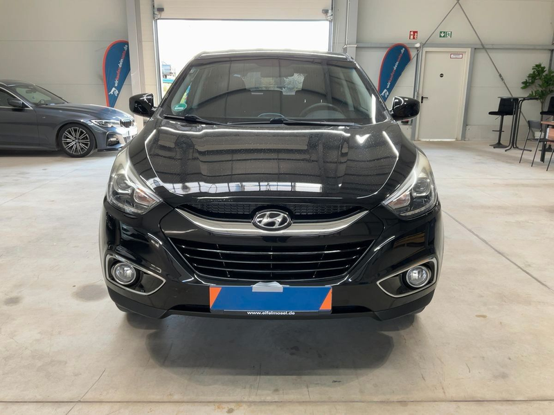 Hyundai iX35 blue Finale 2WD — photo 3