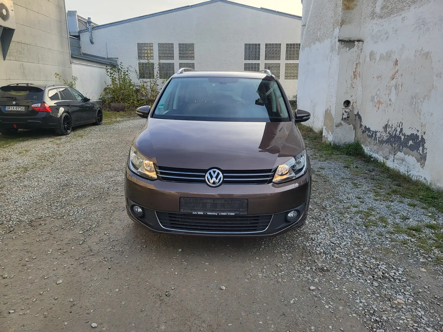 Volkswagen Touran Style Braun - 1