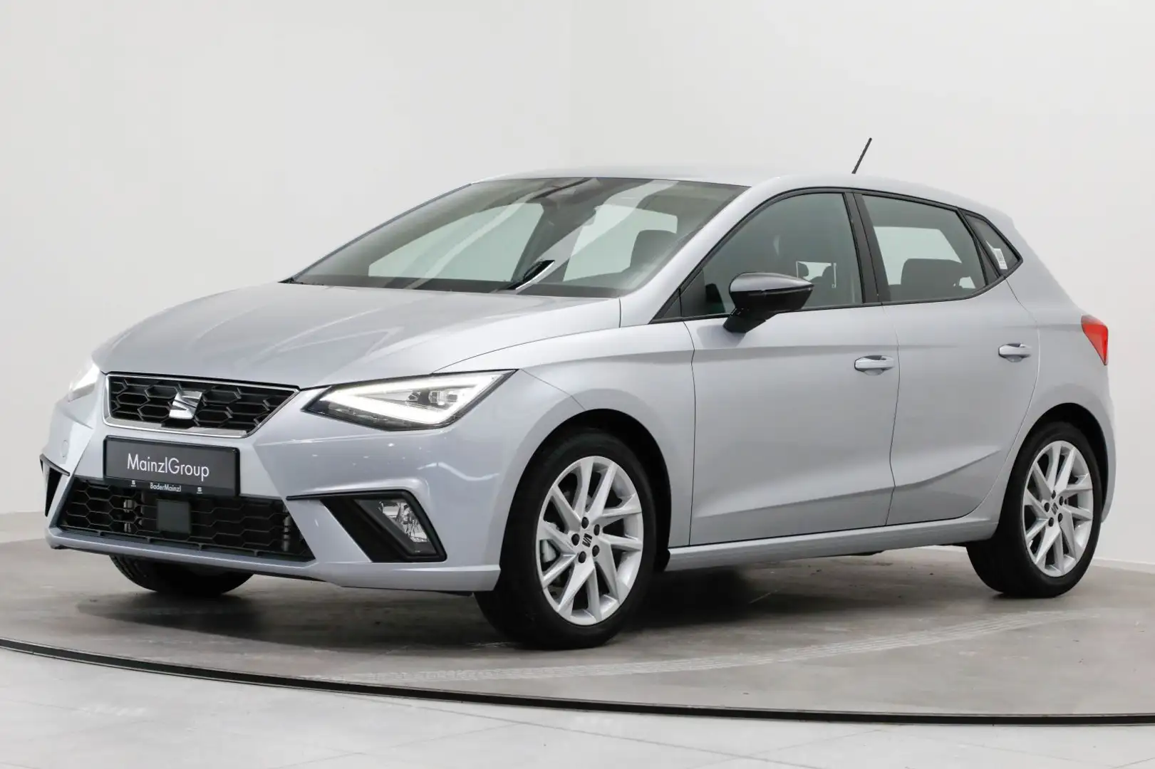 SEAT Ibiza 1.0 TSI FR SHZ ACC PDC CarPlay Silber - 2