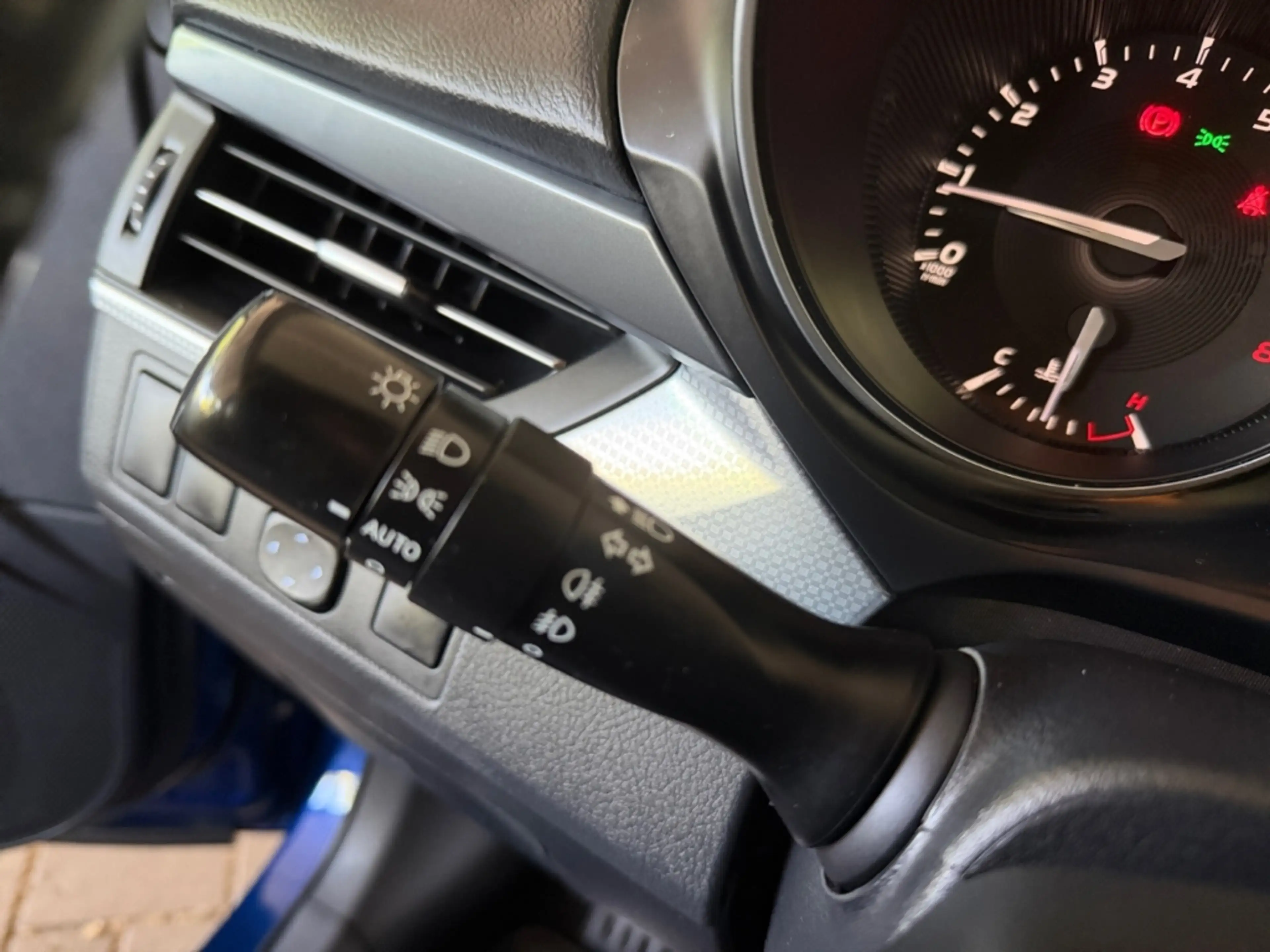 Toyota Avensis Touring Business *LED*R-Kamera*Tempo*SHZ* — photo 15