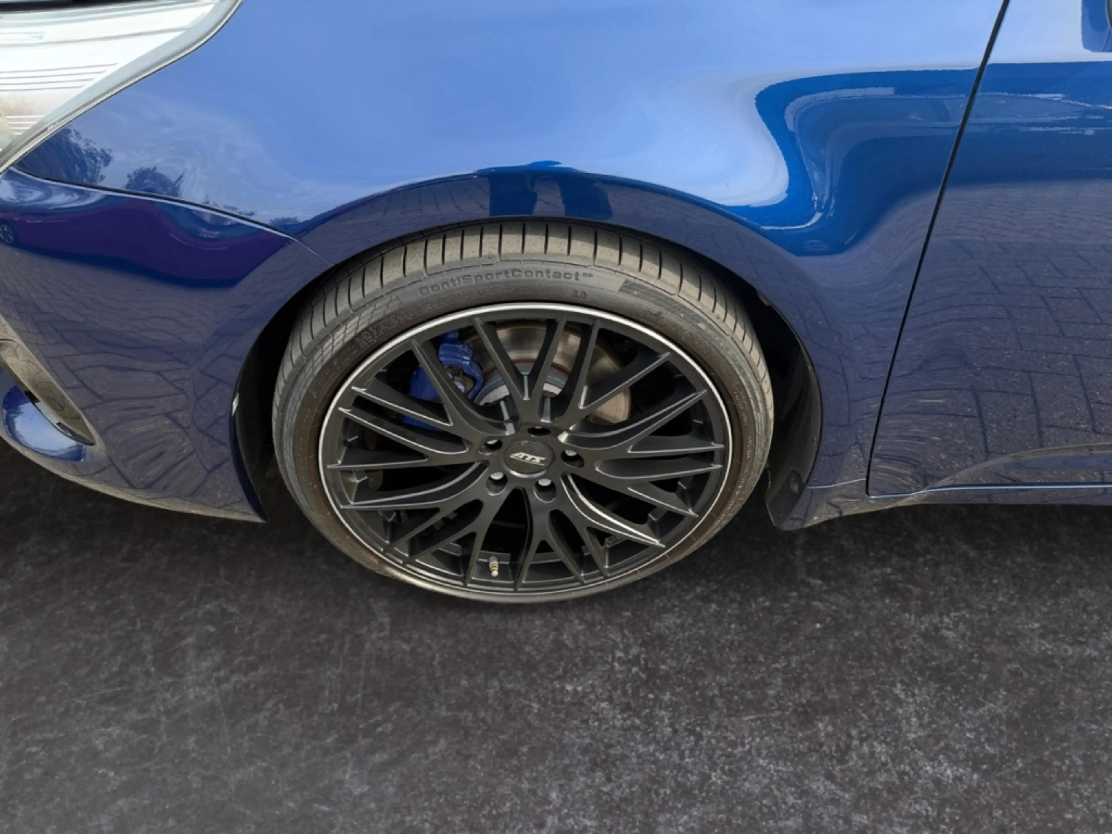 Toyota Avensis Touring Business *LED*R-Kamera*Tempo*SHZ* — photo 9
