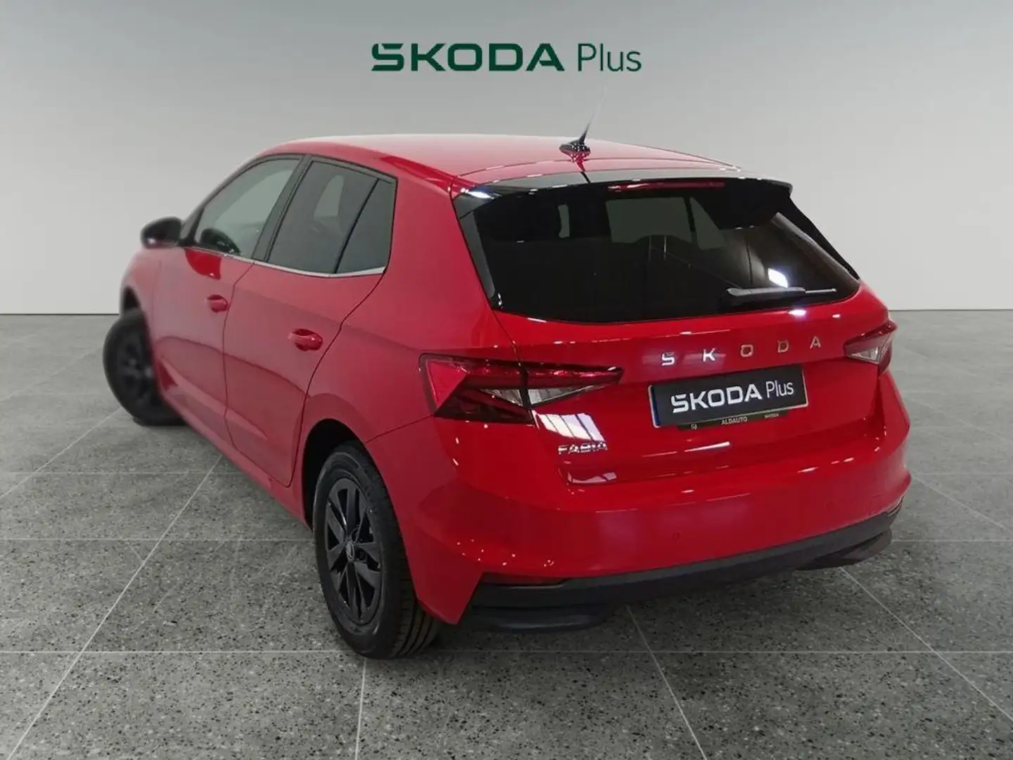 Skoda Fabia 1.0 TSI Selection 70kW Rojo - 2