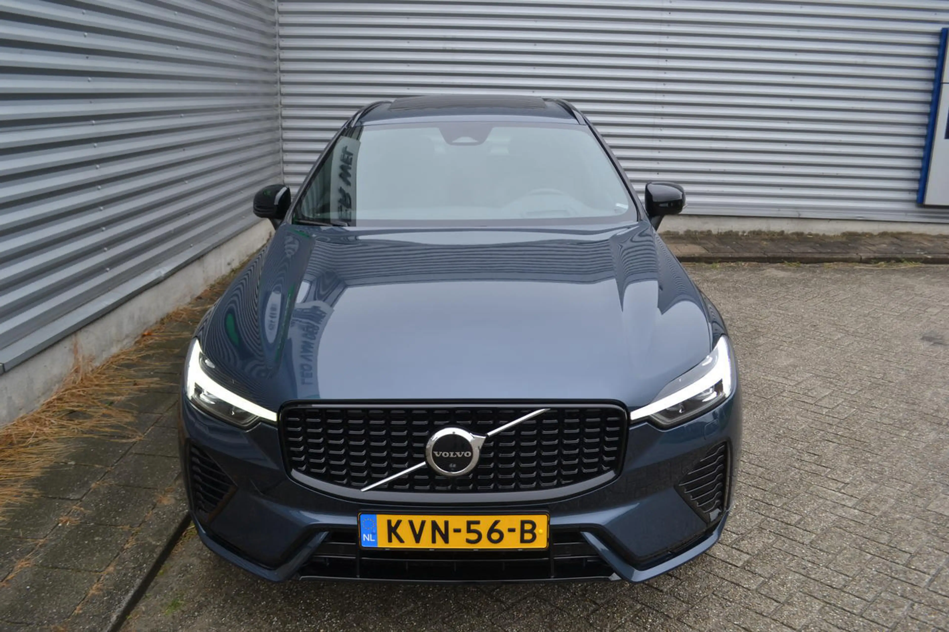 Volvo XC60 XC60 T8 PLUG-IN HYBRID AWD ULTIMATE — photo 3