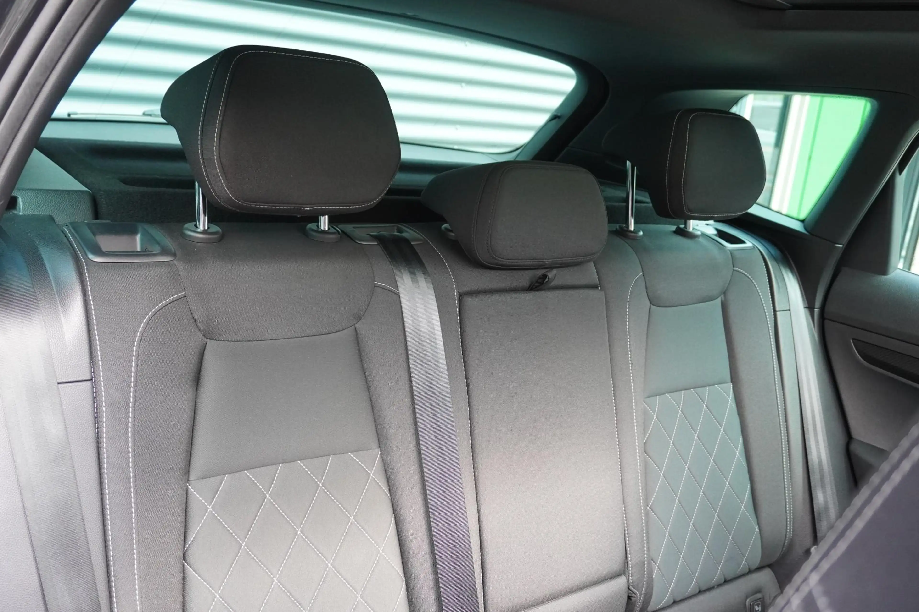 Skoda Karoq 1.5 TSI 150pk DSG ACT Sportline Business | Panoram — photo 14