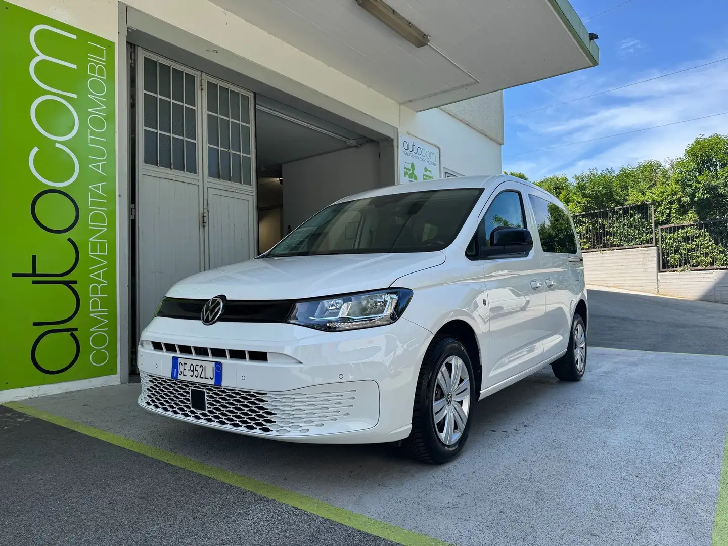 Volkswagen Caddy 2.0 TDI LIFE 5POSTI AUTOCARRO GARANZIA 24 MESI Bianco - 1