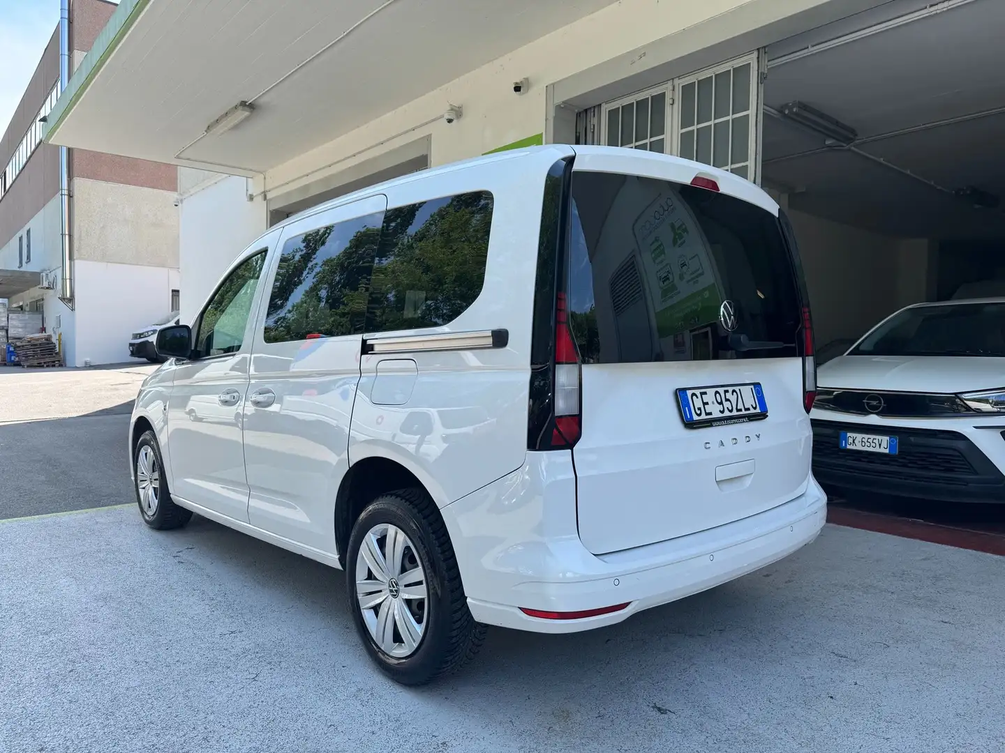 Volkswagen Caddy 2.0 TDI LIFE 5POSTI AUTOCARRO GARANZIA 24 MESI Bianco - 2