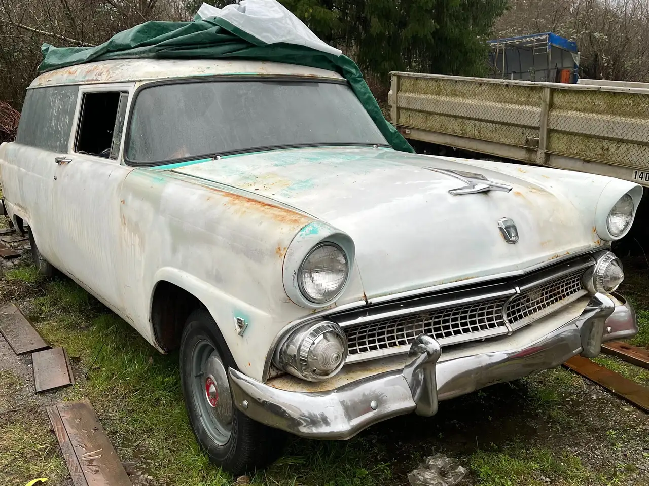 Ford Courier снимка Ford Courier