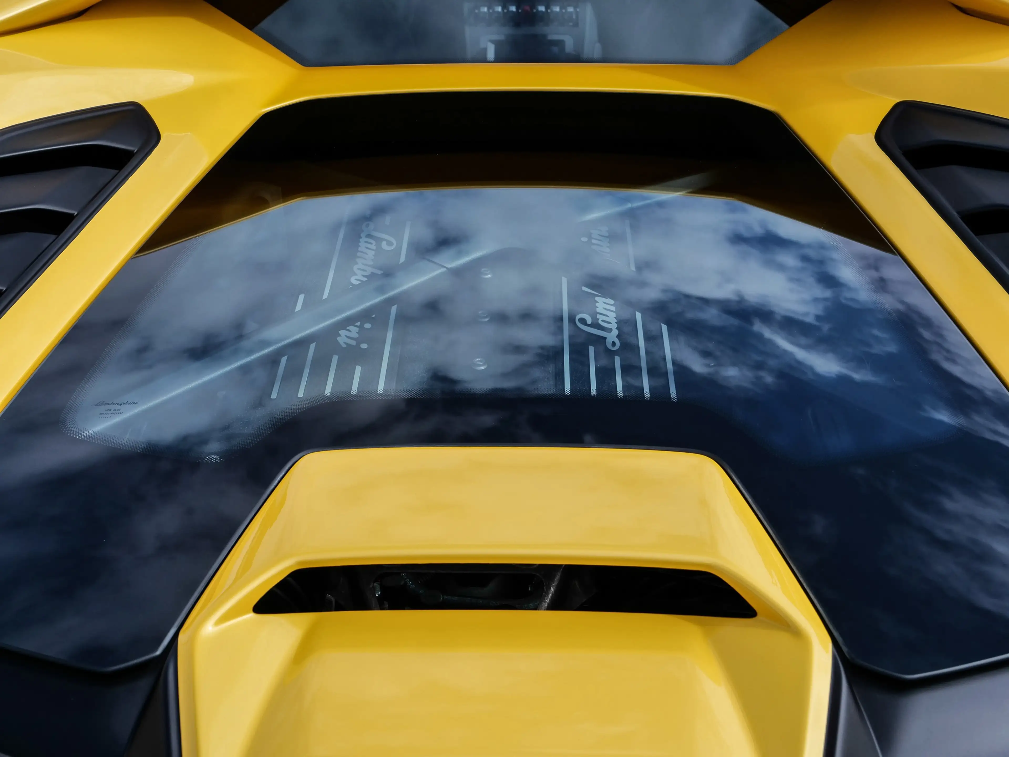 Lamborghini Huracán Tecnica Giallo Inti, Functional Pack — photo 12