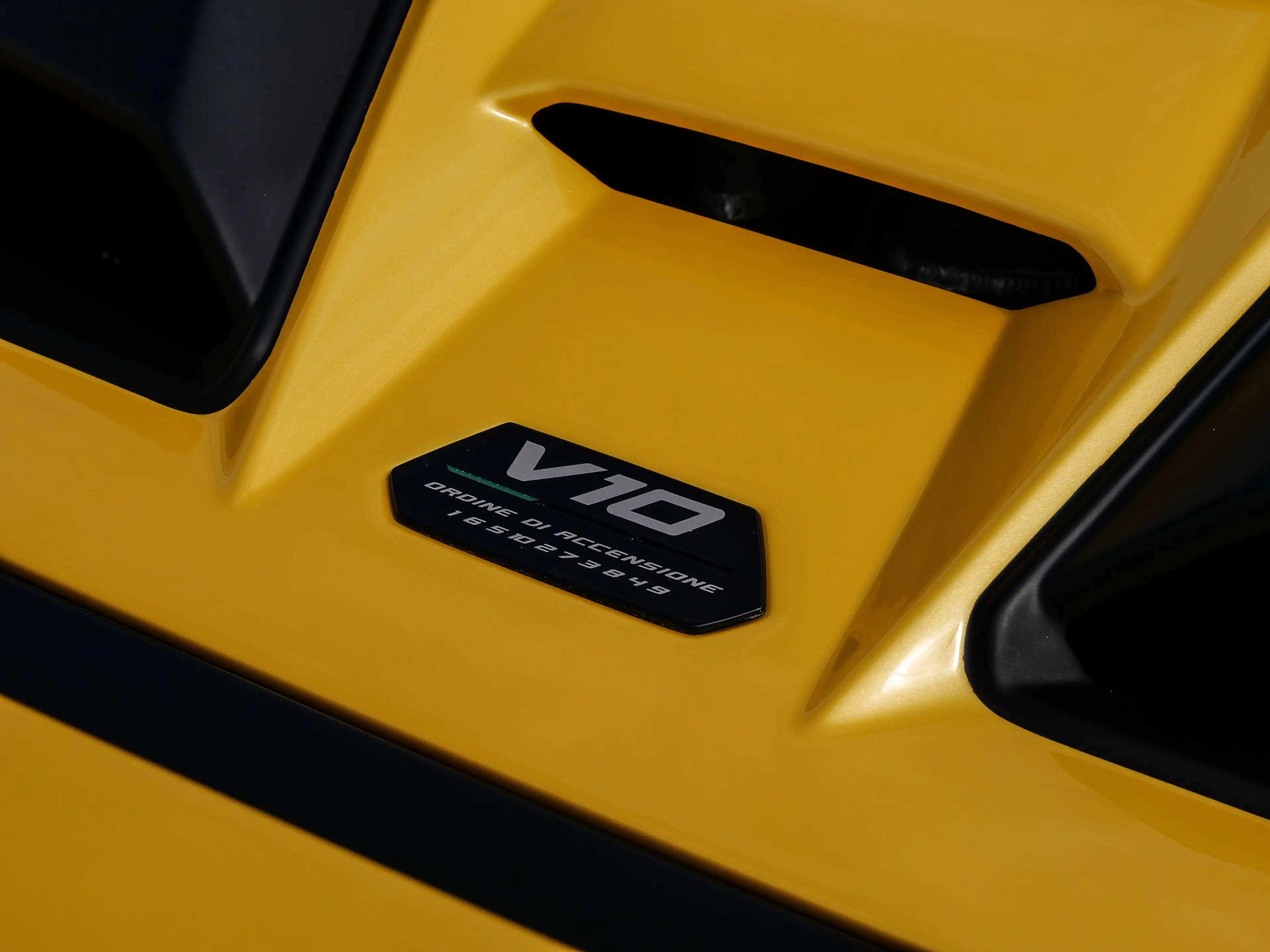 Lamborghini Huracán Tecnica Giallo Inti, Functional Pack — photo 10