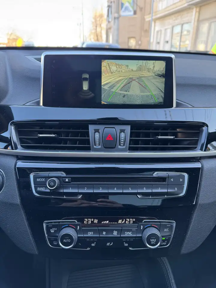 BMW X1 снимка BMW X1