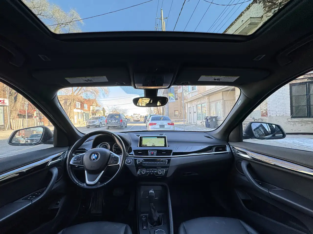 BMW X1 снимка BMW X1