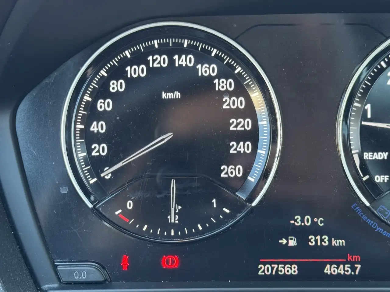 BMW X1 снимка BMW X1