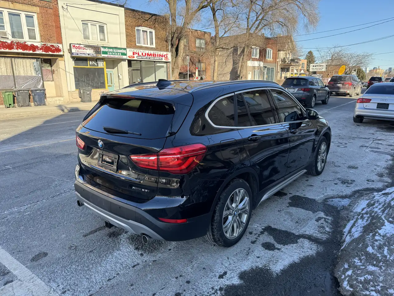BMW X1 снимка BMW X1