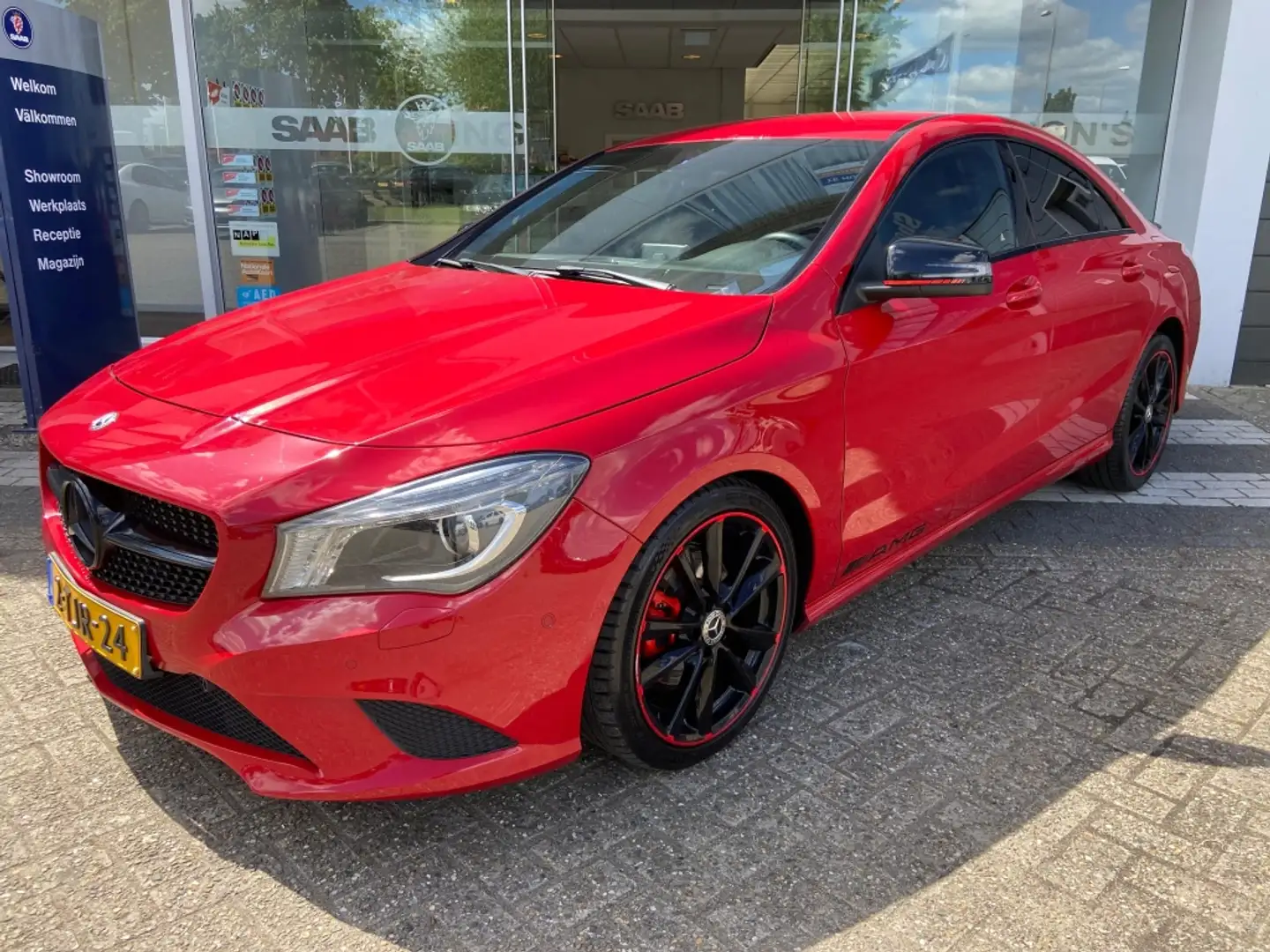 Mercedes-Benz CLA 180 Ambition Rosso - 1