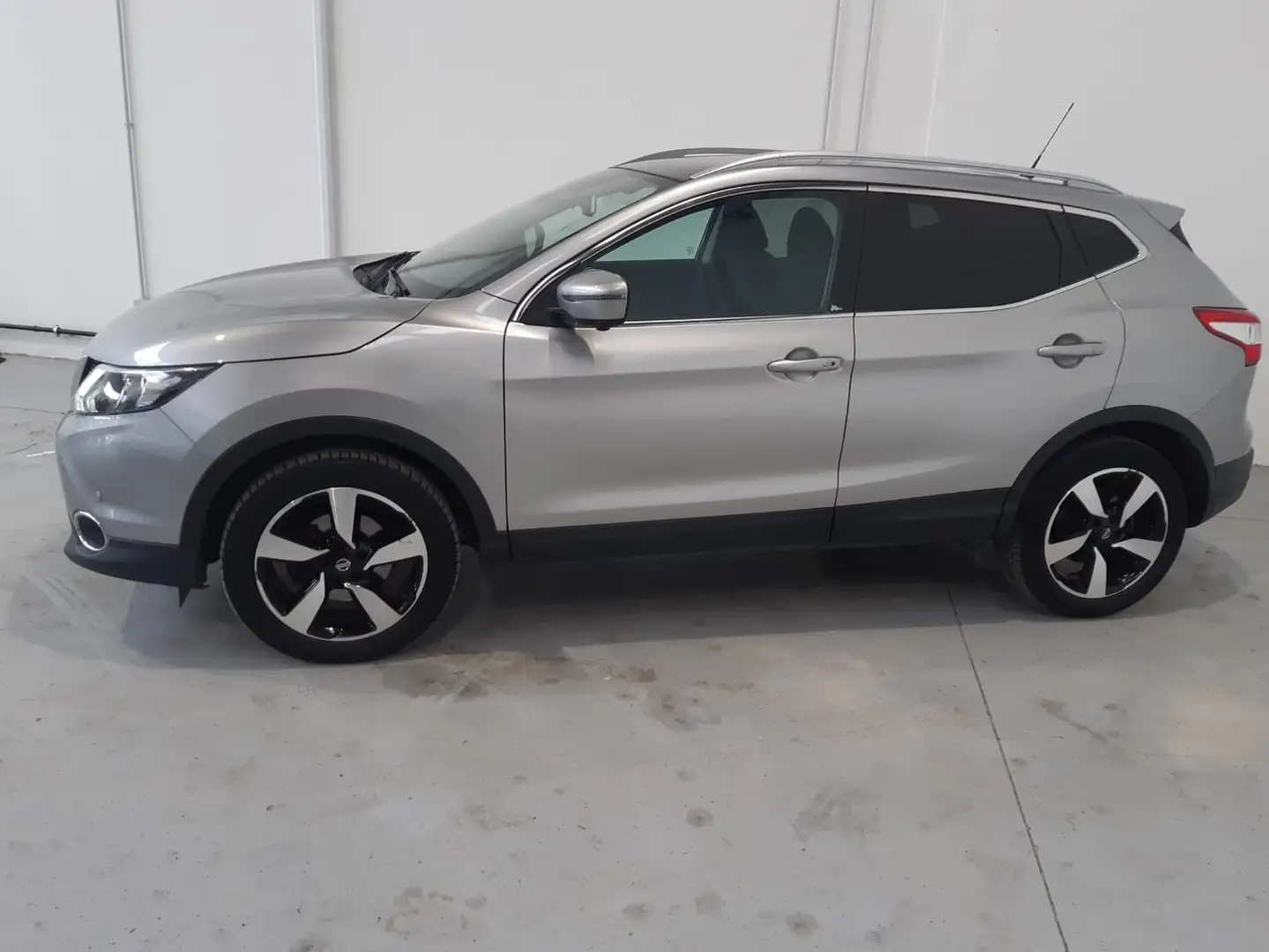 Nissan Qashqai 1.5 dCi 110cv N-Connecta 2WD, FG316 Grigio - 2