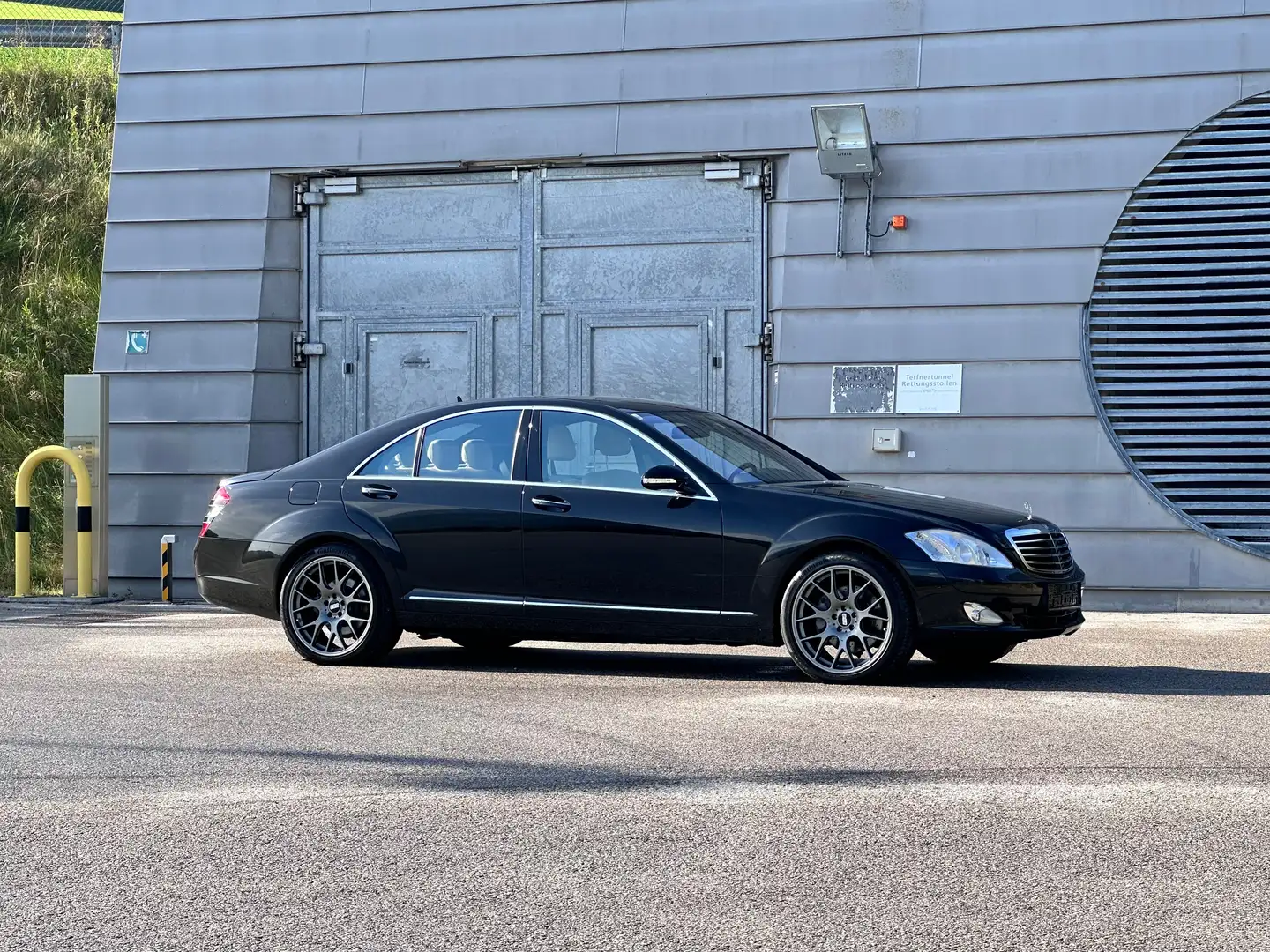 Mercedes-Benz S 500 4MATIC Aut. / Sitzbelüftung / Sitzheizung … Noir - 2