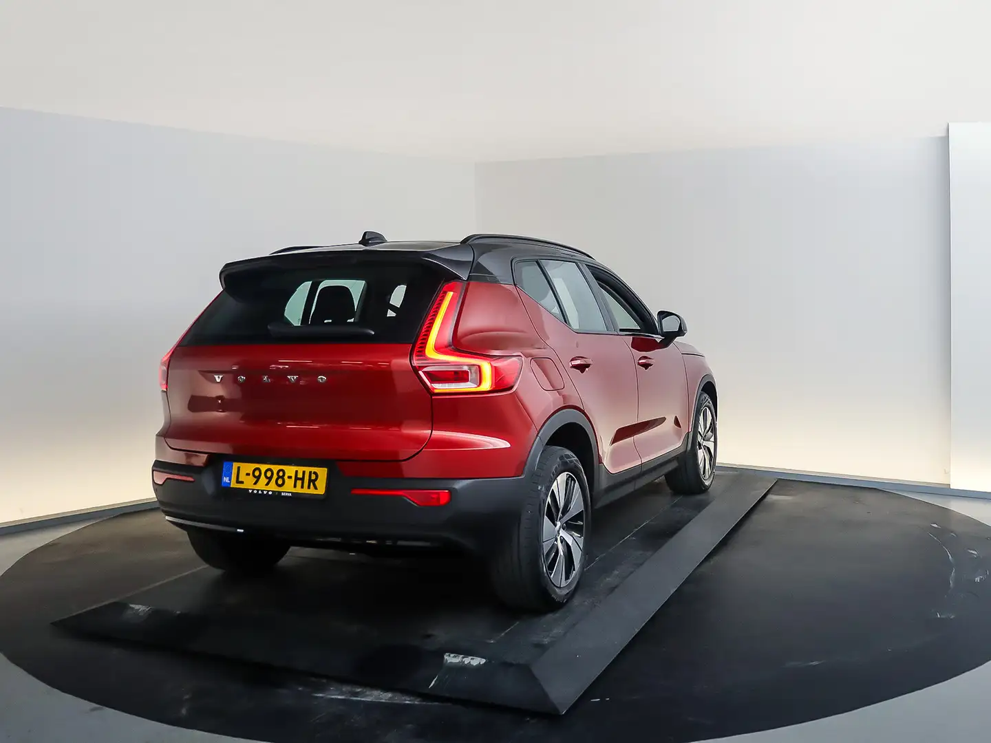 Volvo XC40 T4 Recharge R-Design Expression | Parkeercamera Pomarańczowy - 2