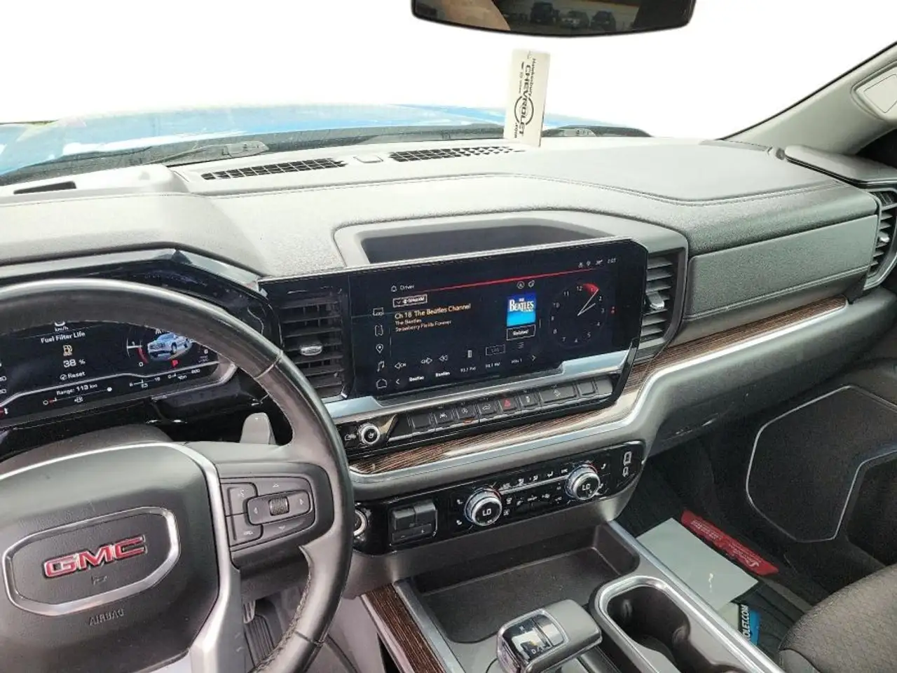 GMC Sierra 1500 снимка GMC Sierra 1500