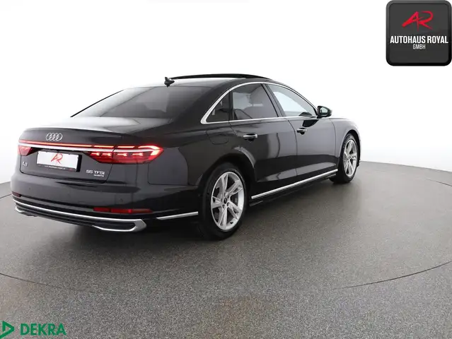 Audi A8 view 5