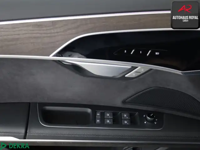 Audi A8 view 14