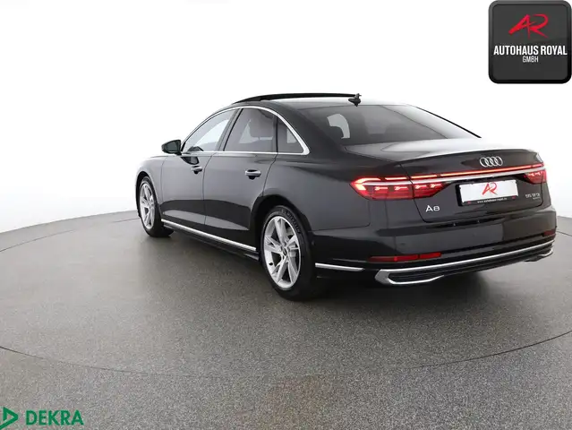 Audi A8 view 3