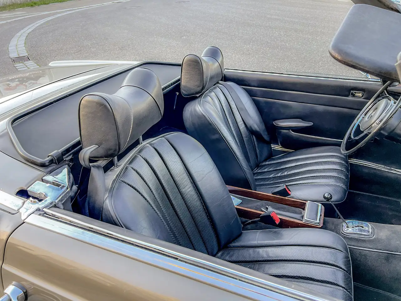 Mercedes-Benz 280 SL, foto 12