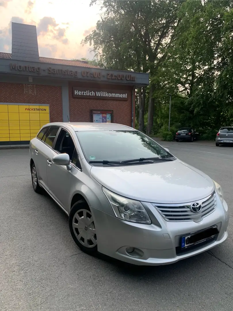 Toyota Avensis Combi 2.0 D4D - 2