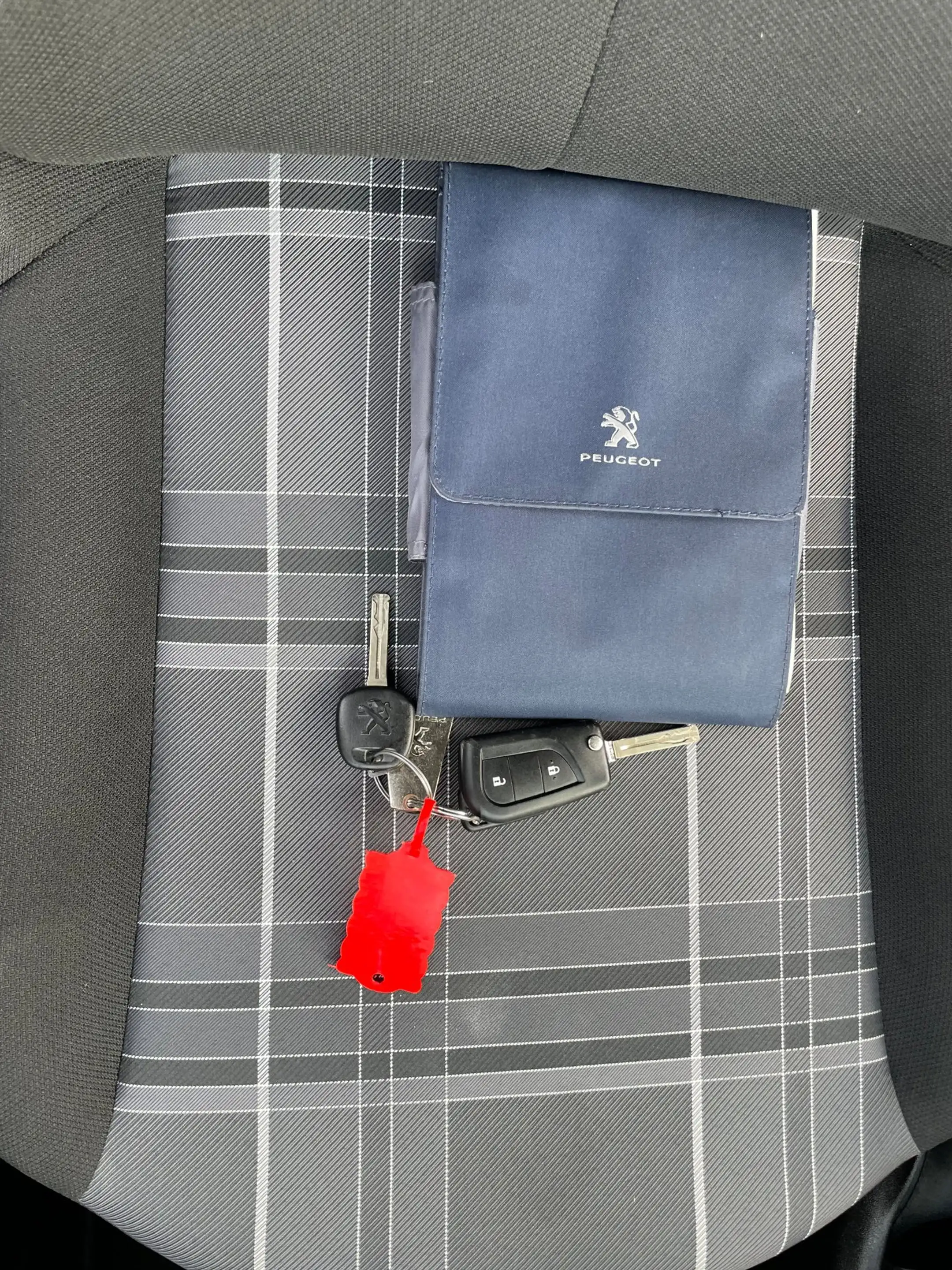 Peugeot 108 1.0 e-VTi Active 1e Eigenaar! Airco NAP APK — photo 11