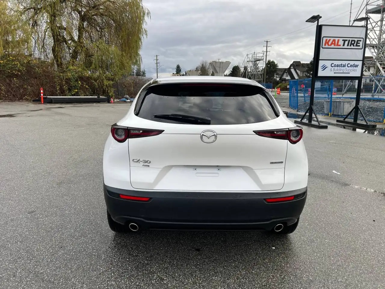 Mazda CX-30 photo Mazda CX-30