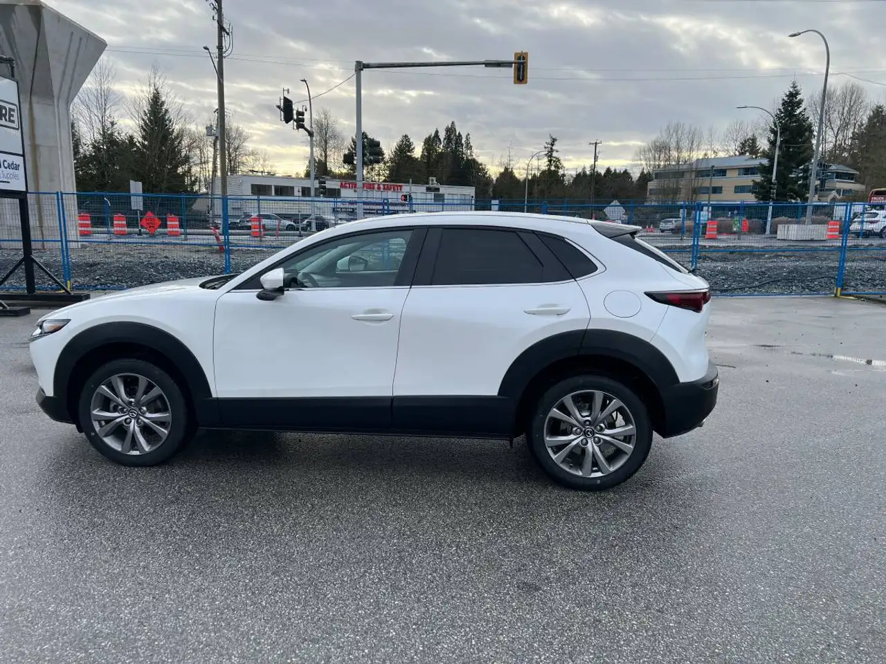 Mazda CX-30 photo Mazda CX-30