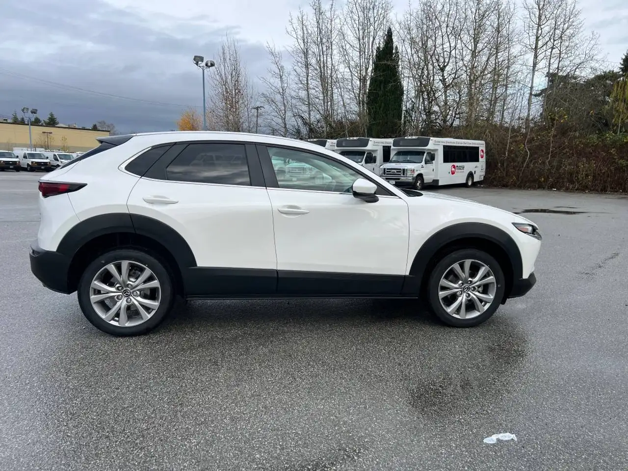 Mazda CX-30 photo Mazda CX-30