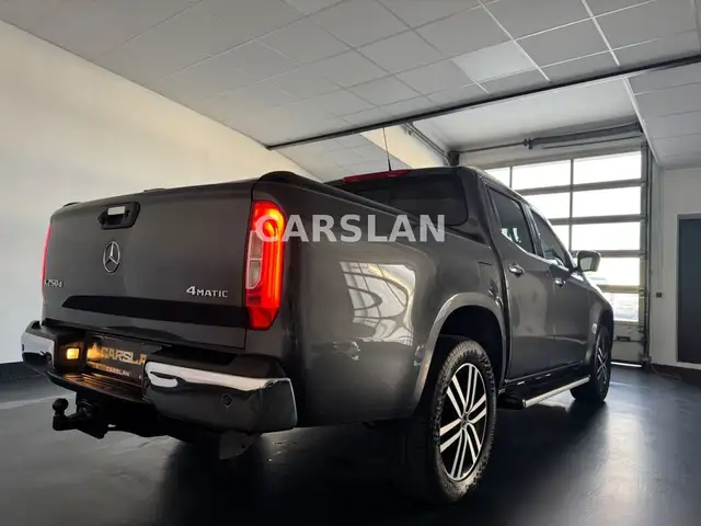 Mercedes-Benz X-Class view 15