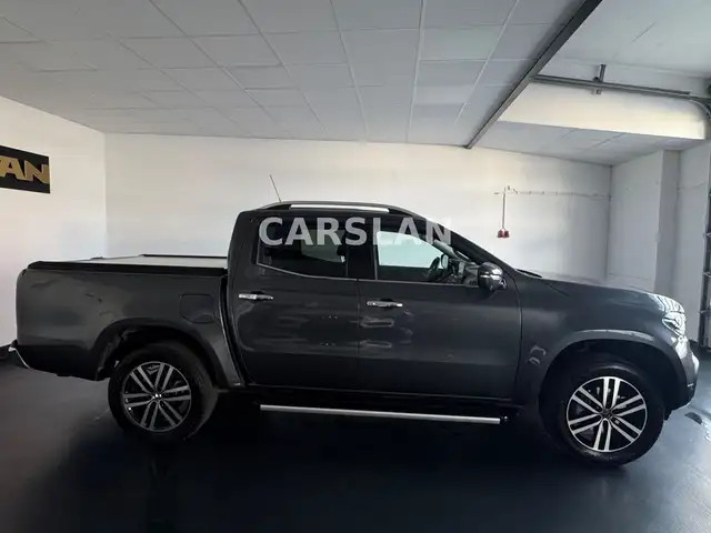 Mercedes-Benz X-Class view 8