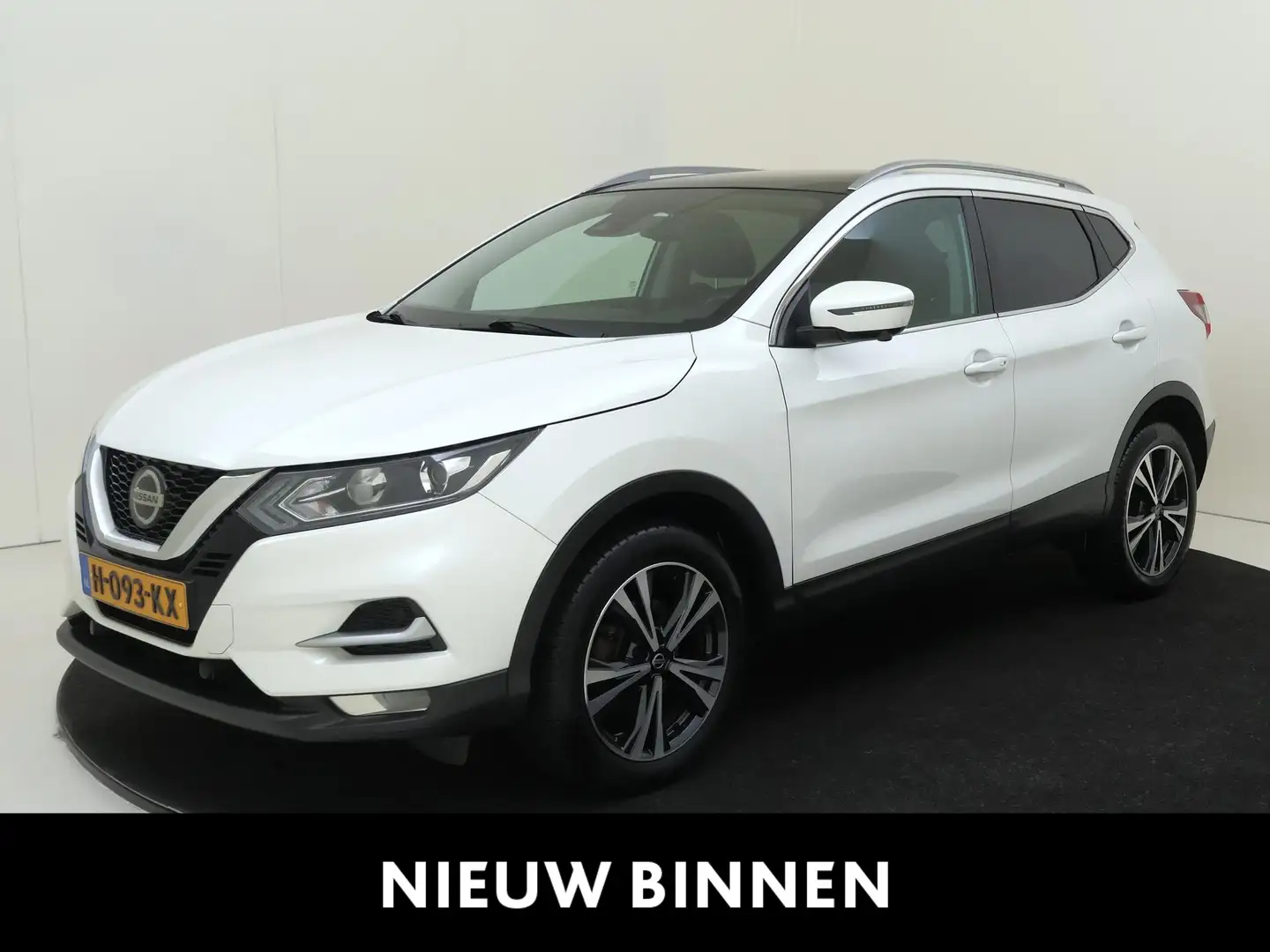 Nissan Qashqai 1.3 DIG-T N-Connecta | Trekhaak 1300 kg | Navigati Blanc - 1