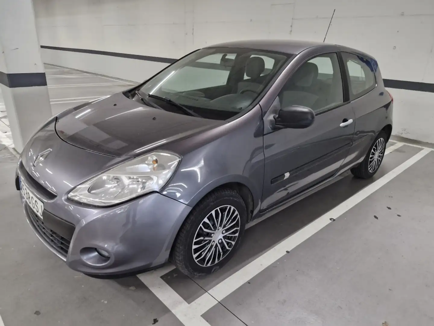 Renault Clio 1.2 TCE Exception Gris - 1